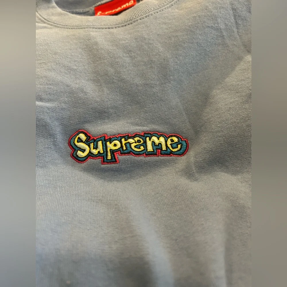 Gonz Logo Supreme Crewneck Sweatshirt size M. Excellent condition. Never worn. - Picture 4 of 5
